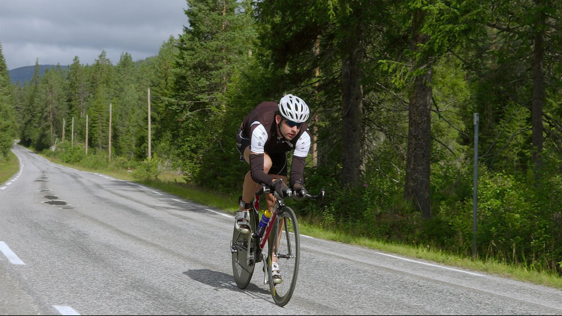 斯洛文尼亚女篮在欧洲锦标赛中取得突破,环环相扣